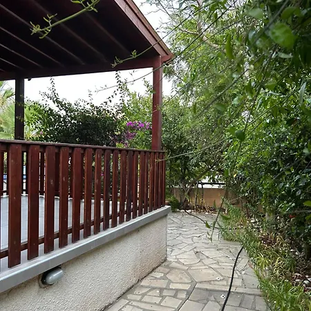 Beautiful Maisonette In 普罗塔拉斯