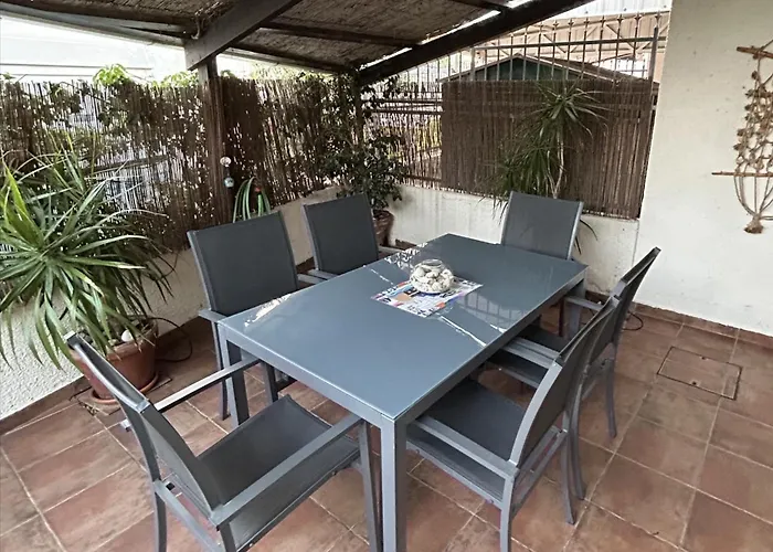 Beautiful Maisonette In Case de vacanță